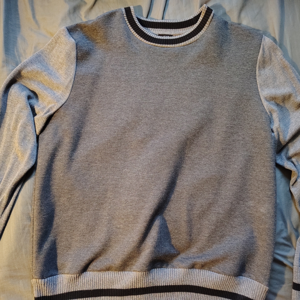 H&M Gray Crewneck Sweater with Sporty Contrast Trim